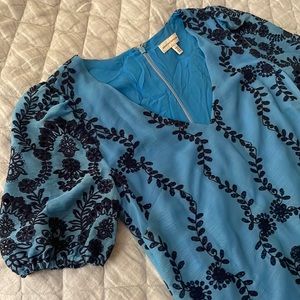 Dress the Population Embroidered Dress. Eyelet bell sleeves. Size small.